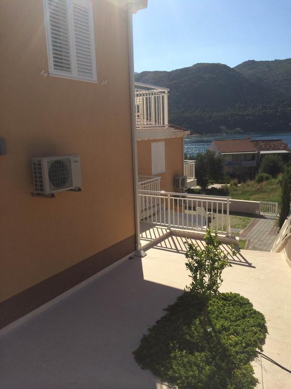 Apartments Villa Eva Slano Pokoj fotografie
