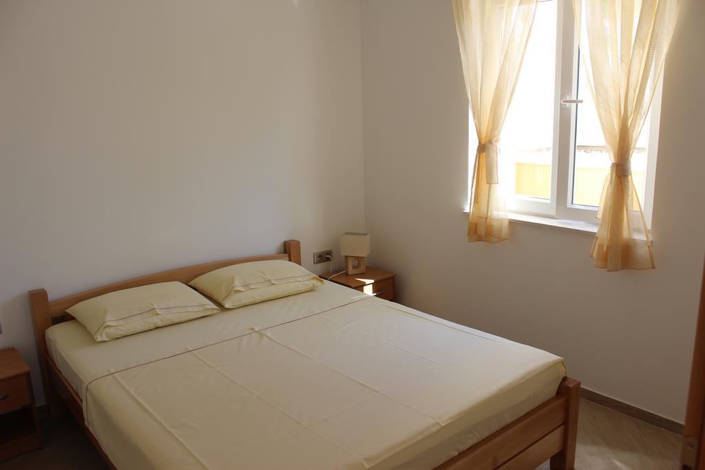 Apartments Villa Eva Slano Pokoj fotografie